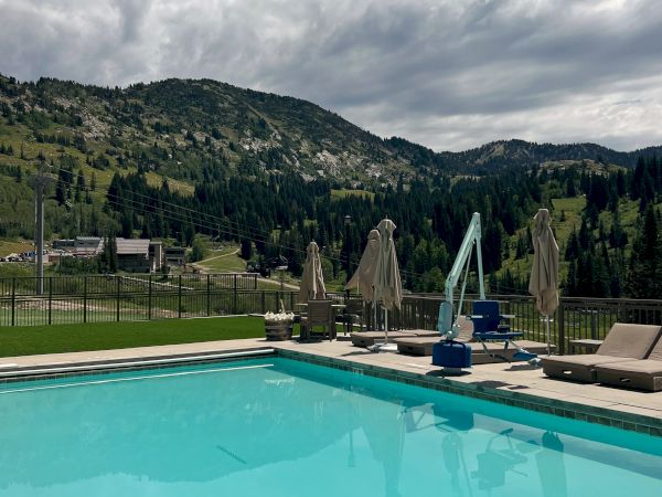 Snowpine Lodge