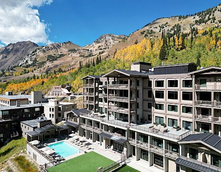 Snowpine Lodge