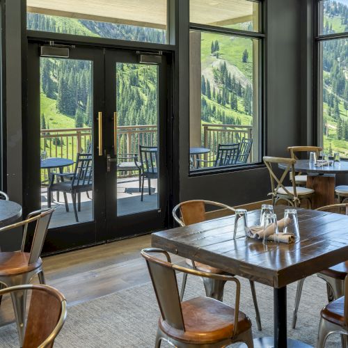 Snowpine Lodge