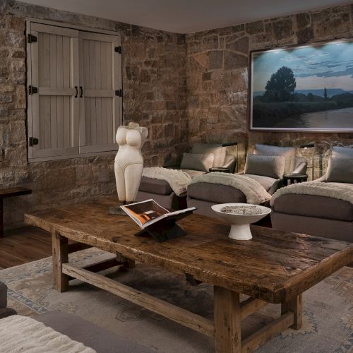 Snowpine Lodge