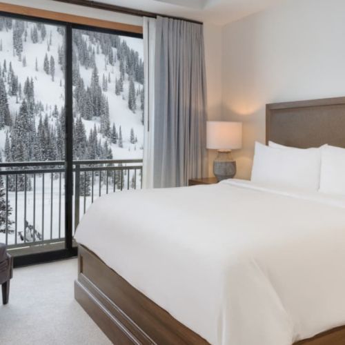 Snowpine Lodge