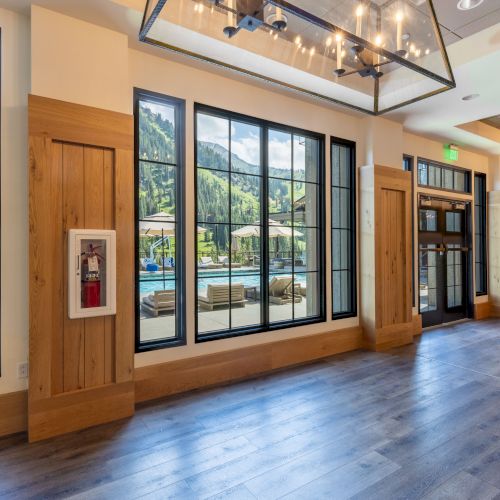 Snowpine Lodge